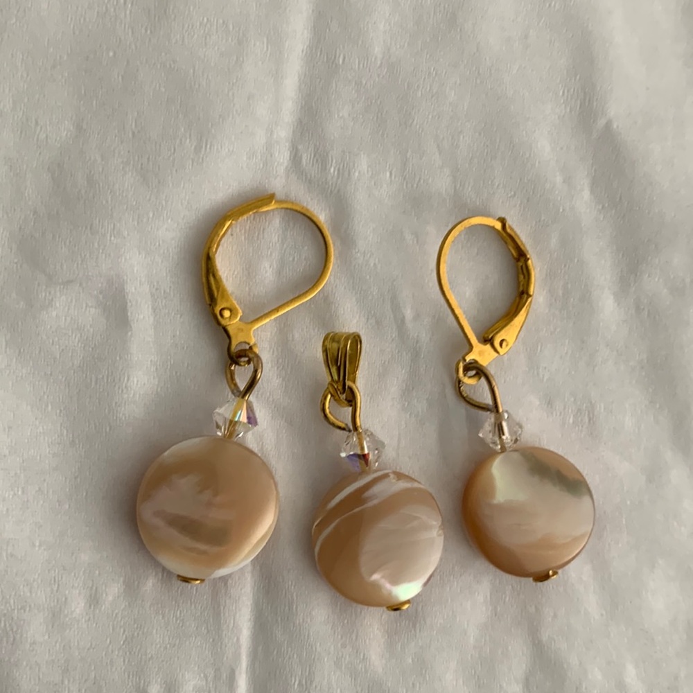 Earrings pendant set